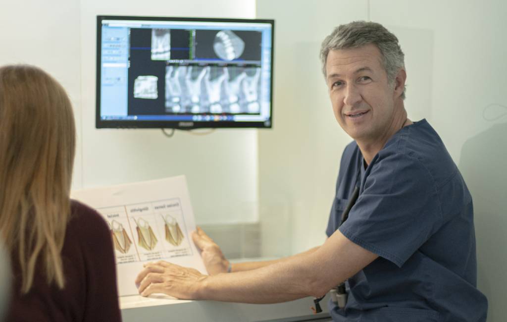 Dr. José Nart